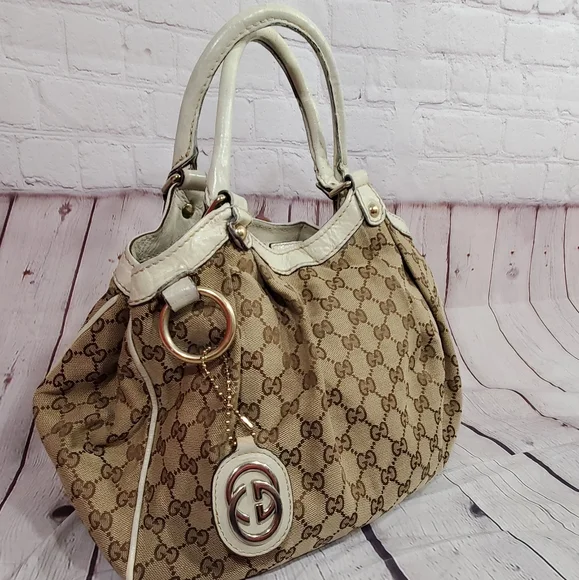GUCCI GG SIGNATURE SUKEY HOBO BAG - Picture 3 of 15